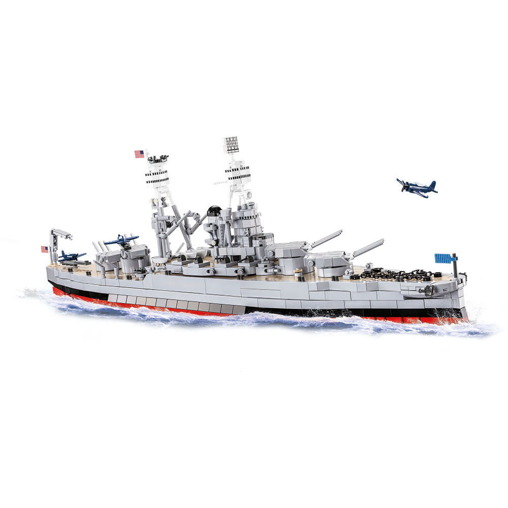 Executive Edition Pennsylvania-Class Battleship Building Set - Image 5 of 6 | TheBrickTube