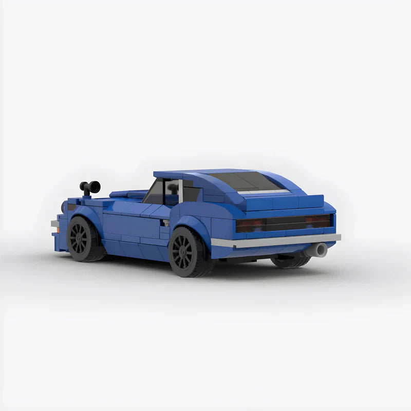 Nissan Fairlady Z 240Z brick model - side profile view - TheBrickTube