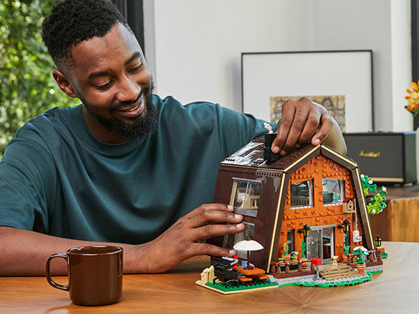 Forest Cabin 85003 | Brick Building Set - Image 5 of 14 | TheBrickTube