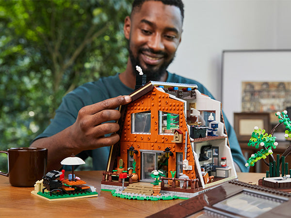 Forest Cabin 85003 | Brick Building Set - Image 6 of 14 | TheBrickTube