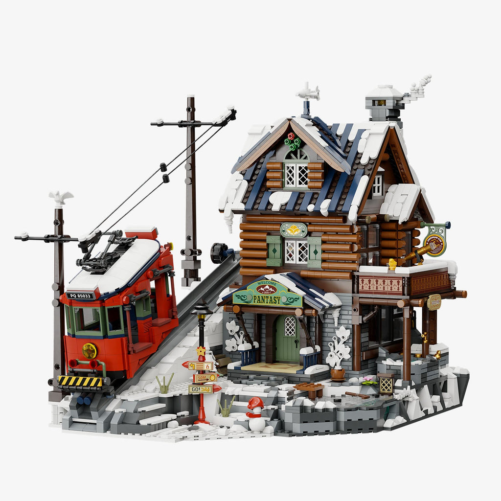Pantasy Summit Cabin 85033 - Main Image | TheBrickTube