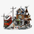 Pantasy Summit Cabin 85033 - Main Image | TheBrickTube