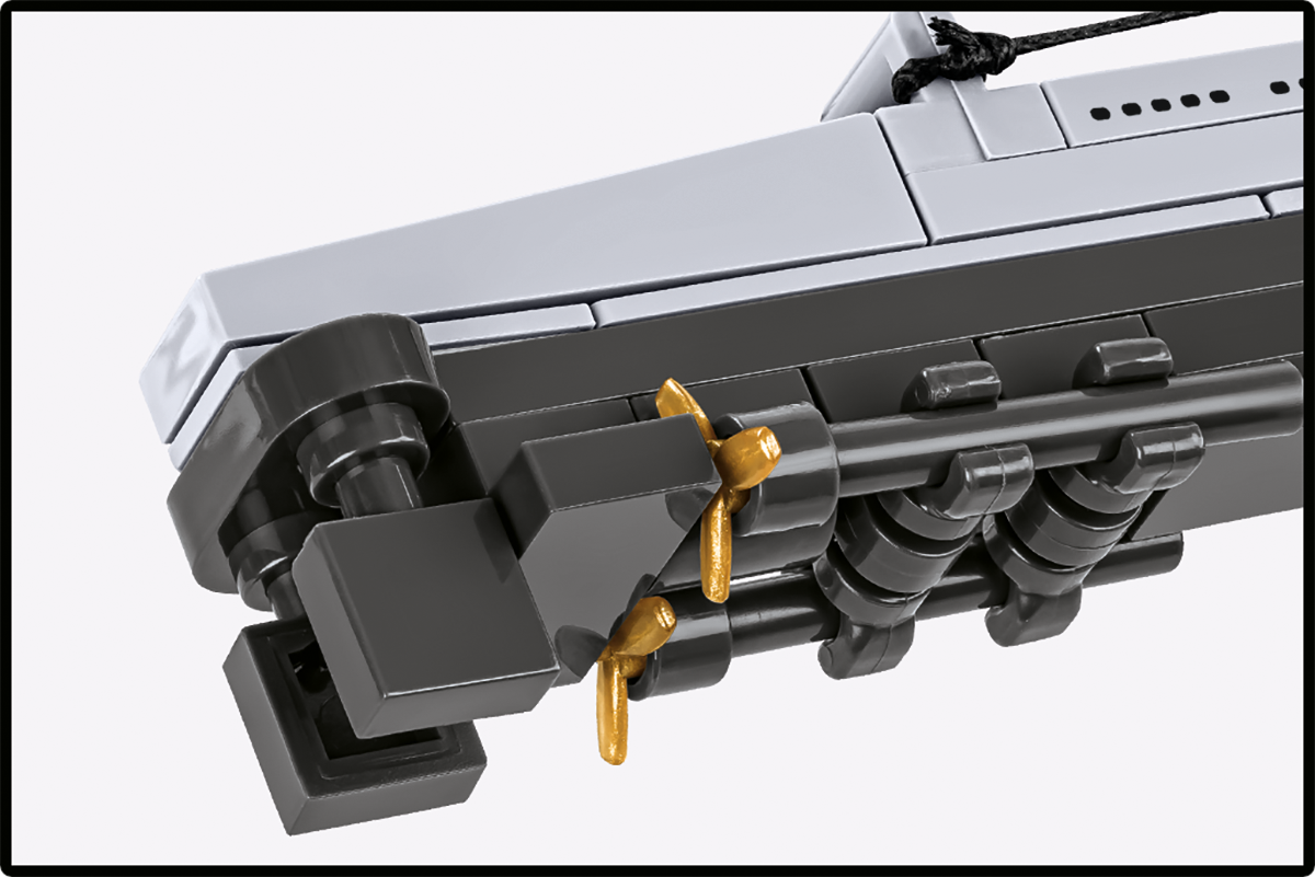 U-Boot VIIC U-96 Submarine Building Set - Image 6 of 6 | TheBrickTube