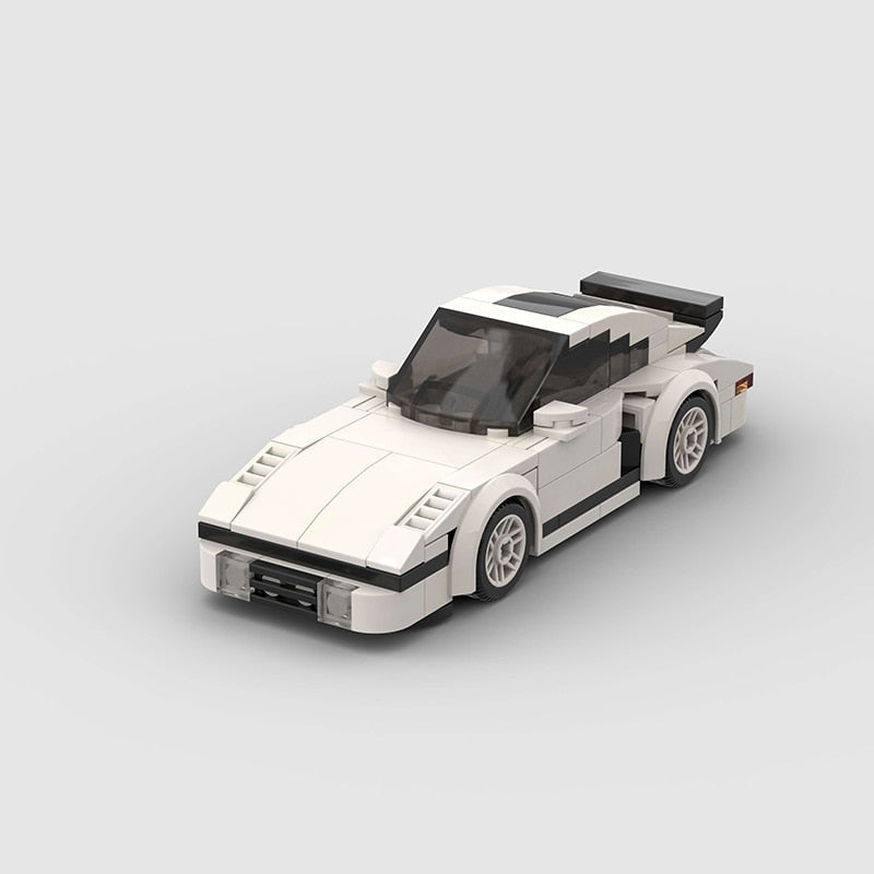 Porsche 911 Flatnose 930 brick model - rear angle view - TheBrickTube