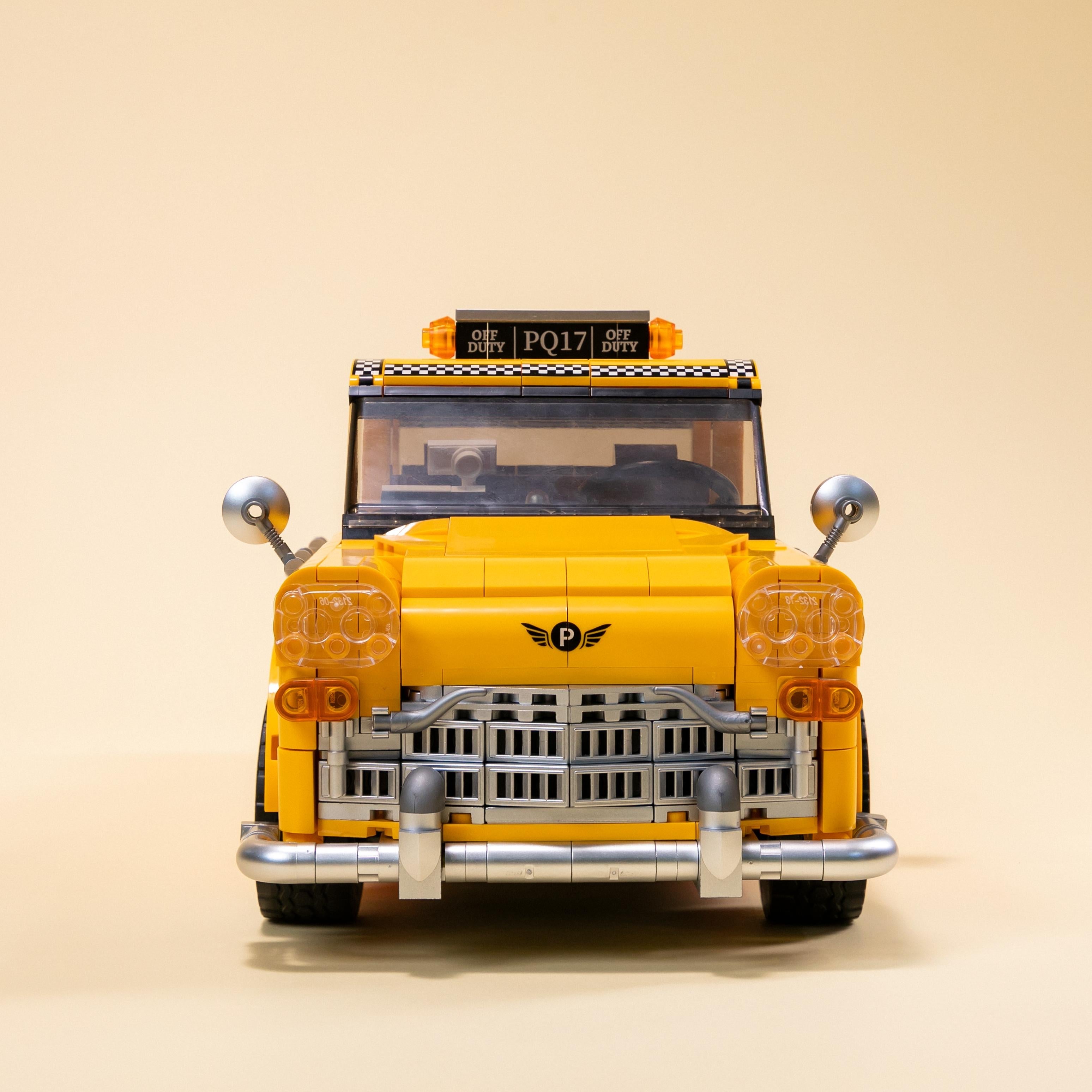 Pantasy New York Yellow Cab 85017 - Image 3 of 9 | TheBrickTube