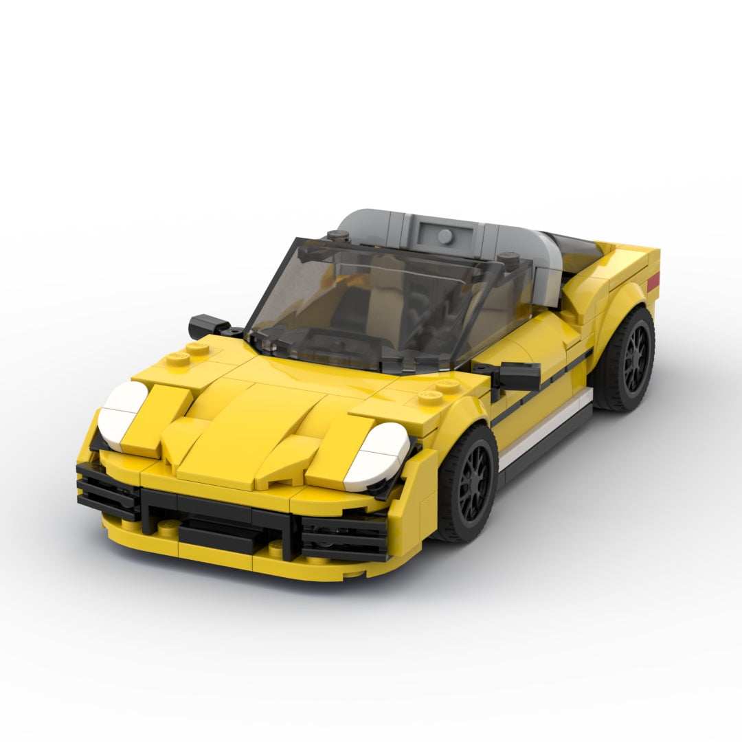 Porsche 911 Targa|Yellow brick model - display view - TheBrickTube