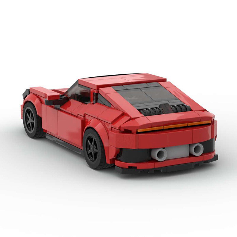 Porsche 911 Carrera 992 brick model - side profile view - TheBrickTube