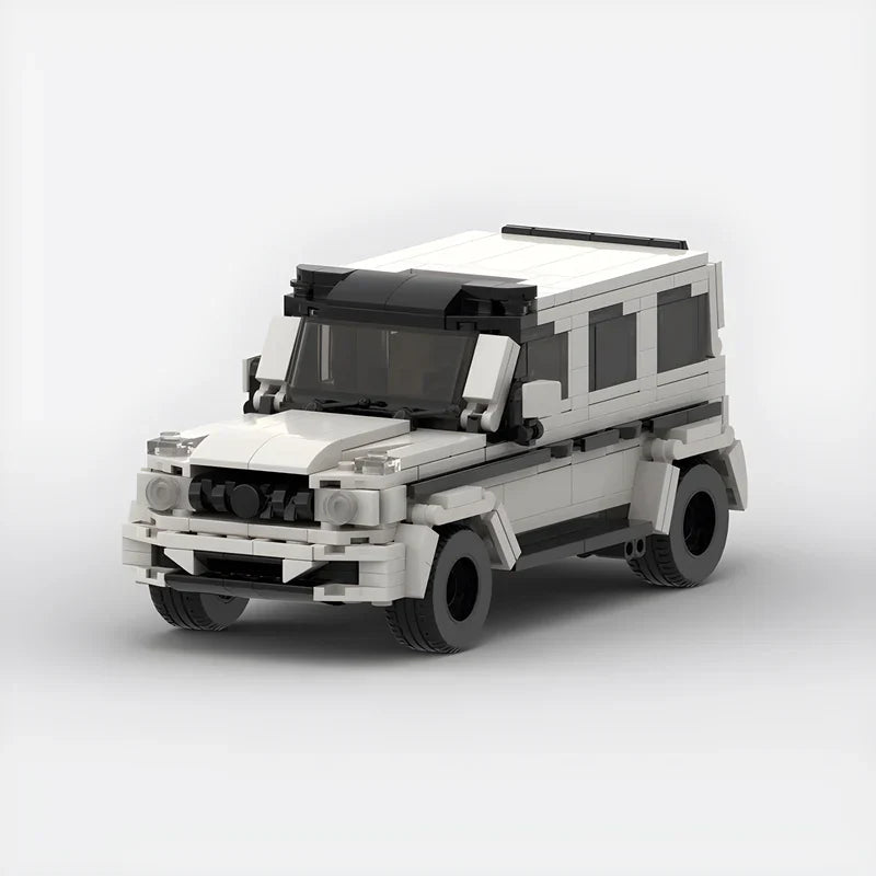 Mercedes-Benz G63|Black brick model - side profile view - TheBrickTube
