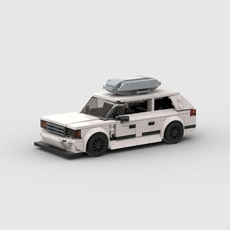 Mercedes-Benz W124 Estate brick model - detail close-up - TheBrickTube