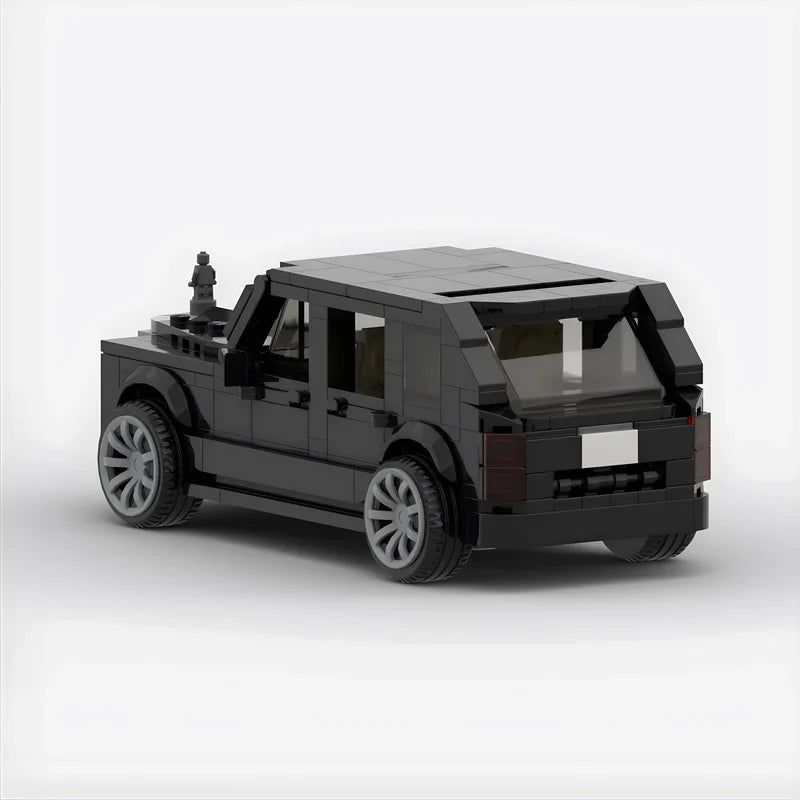 Rolls Royce Cullinan brick model - side profile view - TheBrickTube