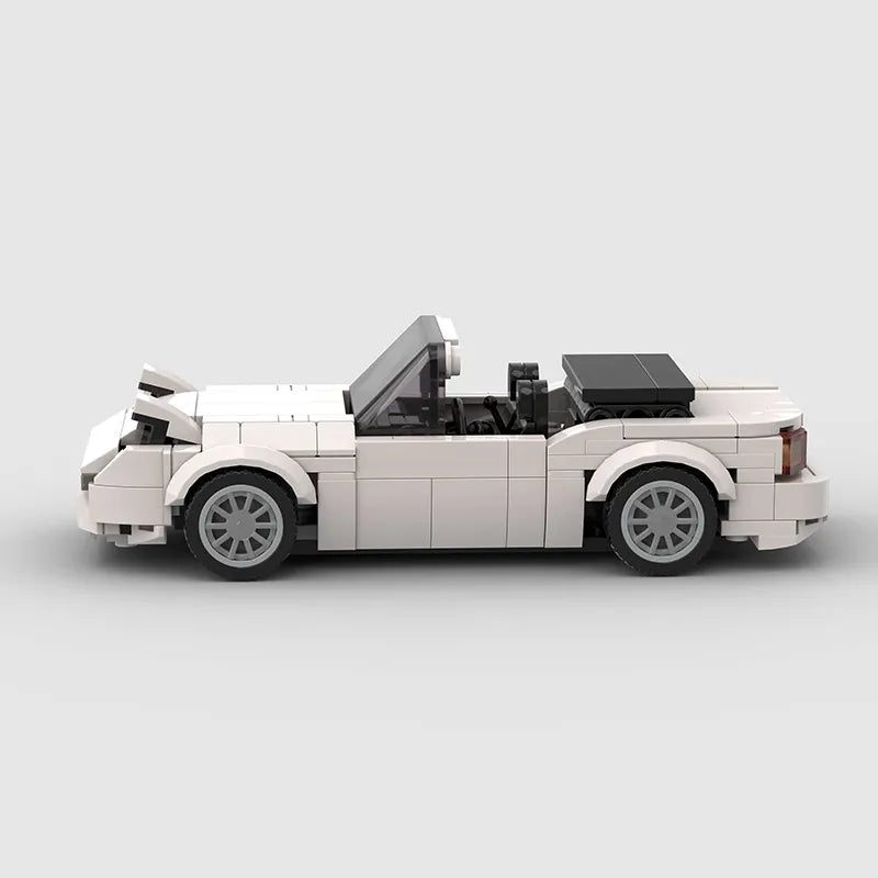 Mazda MX5 NA/Miata White brick model - side profile view - TheBrickTube