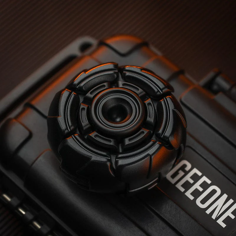 GoBiggeR Fidget Spread (Pillbug Youth) | Building Blocks Set - Image 3 of 5 | TheBrickTube