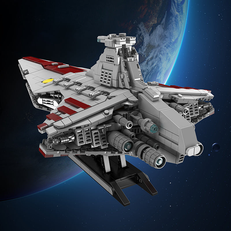 21074 The Republic Attacked The Cruiser with 1320 Pieces | Ship Building Blocks - Image 4 of 8 | TheBrickTube