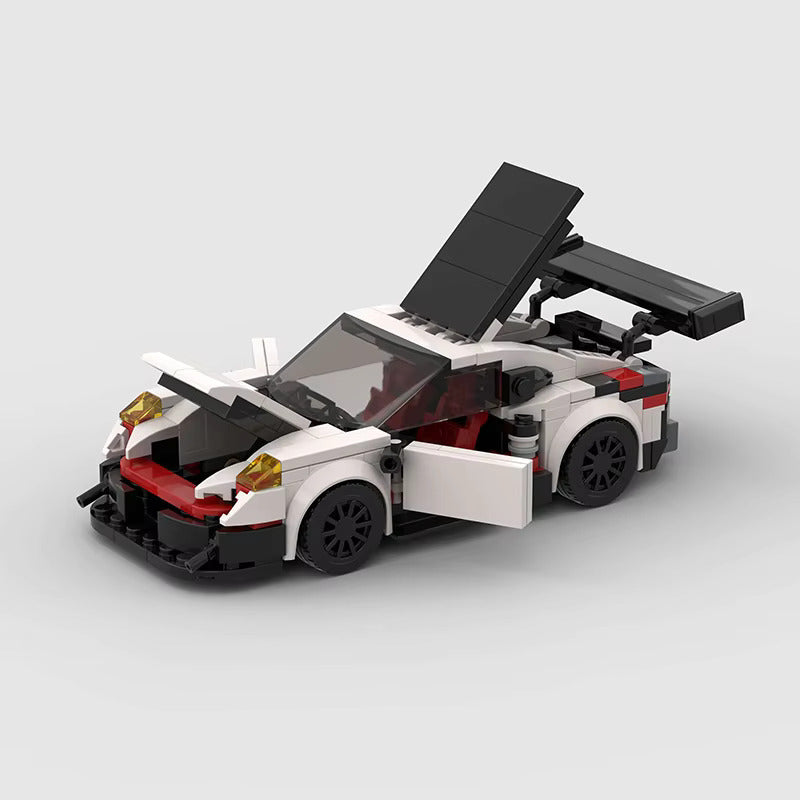 Porsche 911 GT3 RSR brick model - side profile view - TheBrickTube