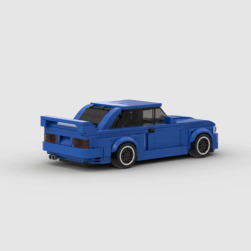 Bmw M3 E30 Blue brick model - side profile view - TheBrickTube