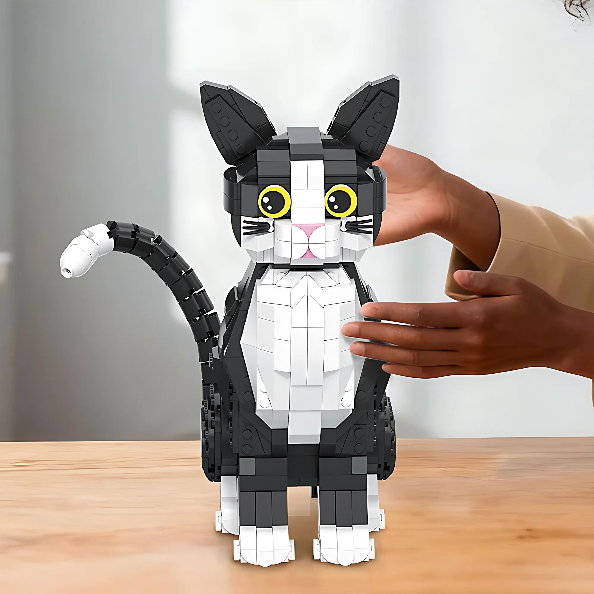 Cute Tuxedo Cat Building Blocks Model 029 – 801PCS - Image 3 of 4 | TheBrickTube