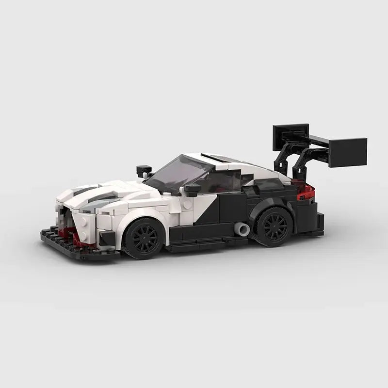 Nissan 370Z Trackcar brick model - detail close-up - TheBrickTube