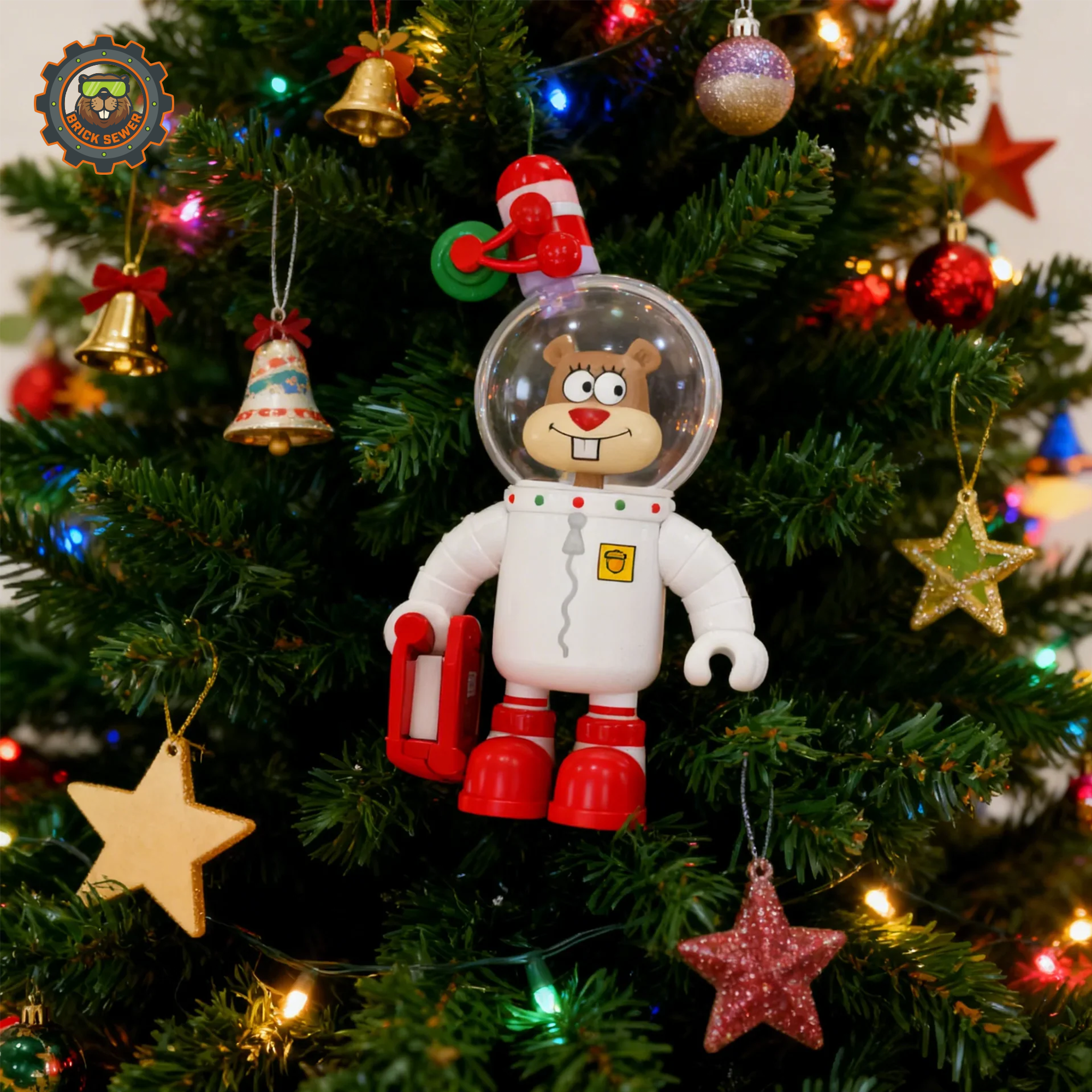 SpongeBob Christmas Tree + 2 Sandy Christmas Ornament - Image 12 of 13 | TheBrickTube