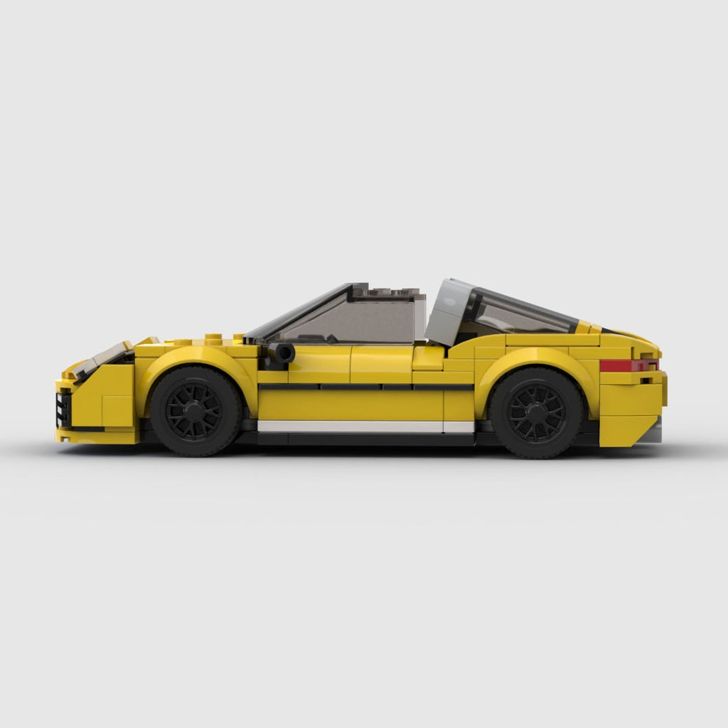 Porsche 911 Targa|Yellow brick model - side profile view - TheBrickTube