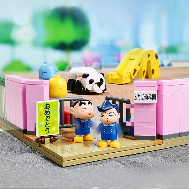 Crayon Shin-chan Movie & Game | Brick Building Set - Image 4 of 4 | TheBrickTube