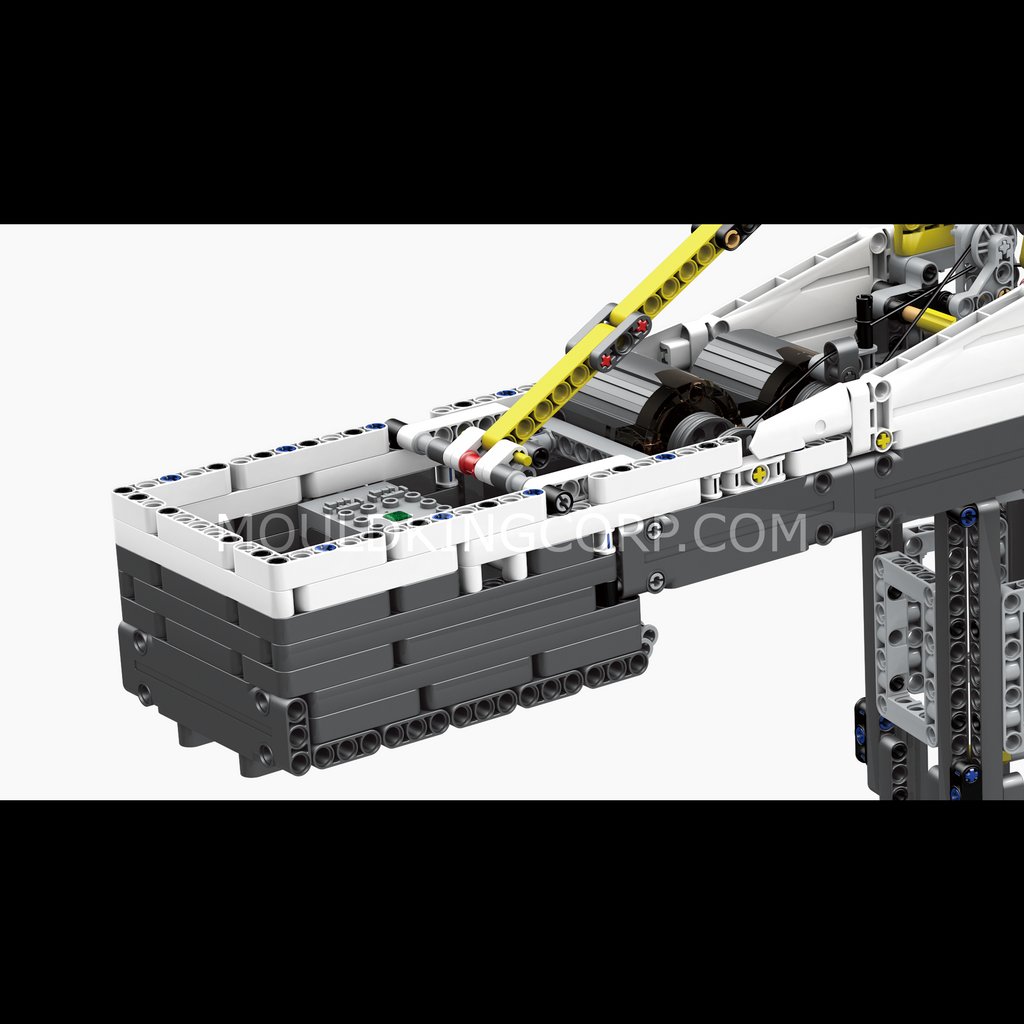 17004 Tower Crane Remote Controlled Building Set | 1,797 PCS - Image 5 of 6 | TheBrickTube