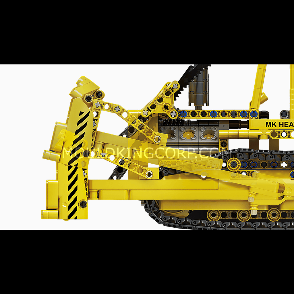 17024 D8K Bulldozer Remote Controlled Building Set | 1,003 PCS - Image 4 of 6 | TheBrickTube