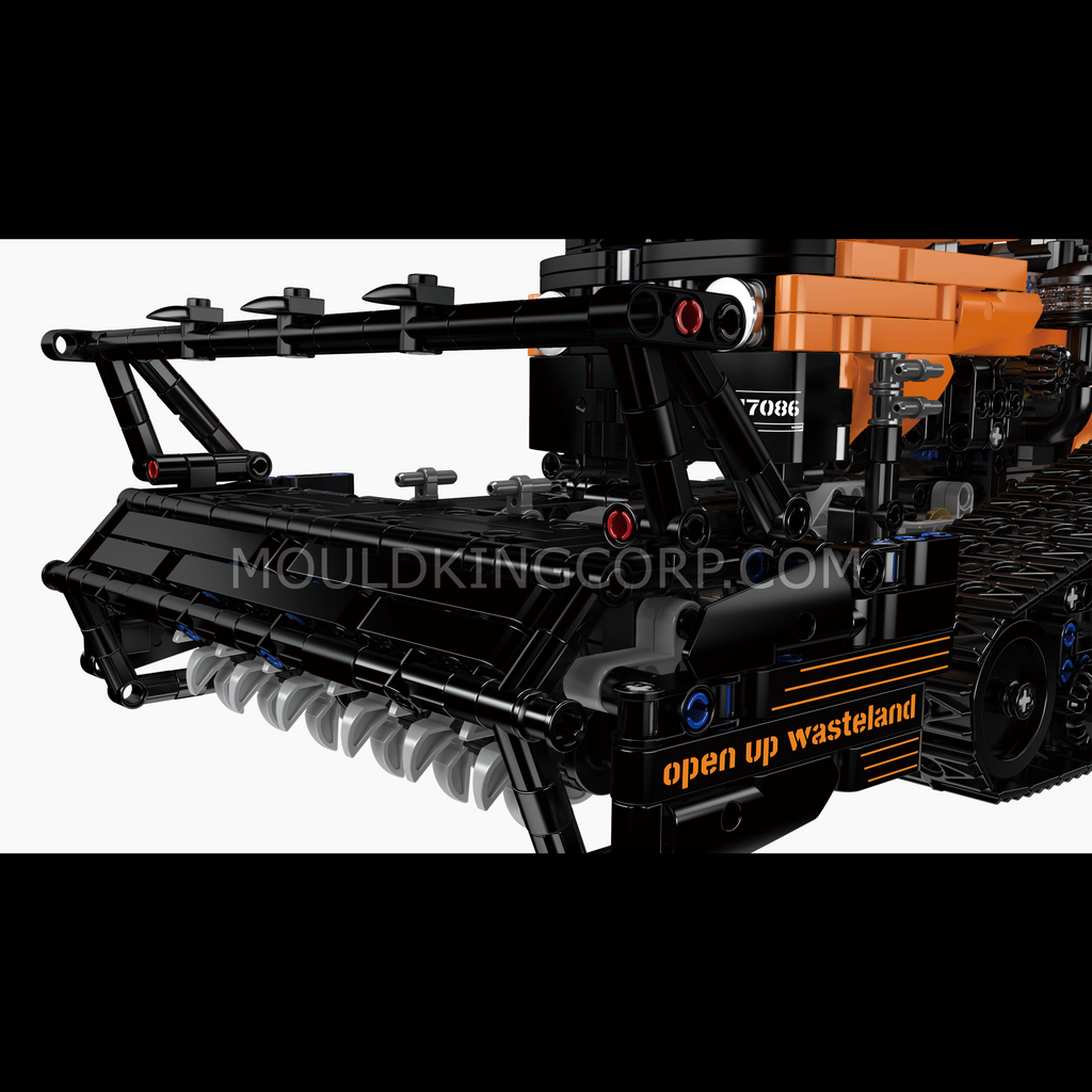 17086 Remote-Controlled Land Clearing Machine Building Set | 1,650 Pcs - Image 3 of 6 | TheBrickTube