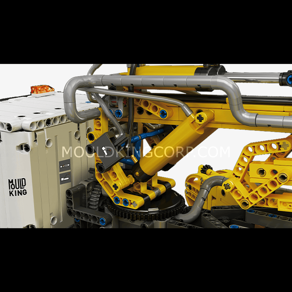 19003 RC Pneumatic Concrete Truck Building Set | 4,368 PCS - Image 3 of 6 | TheBrickTube