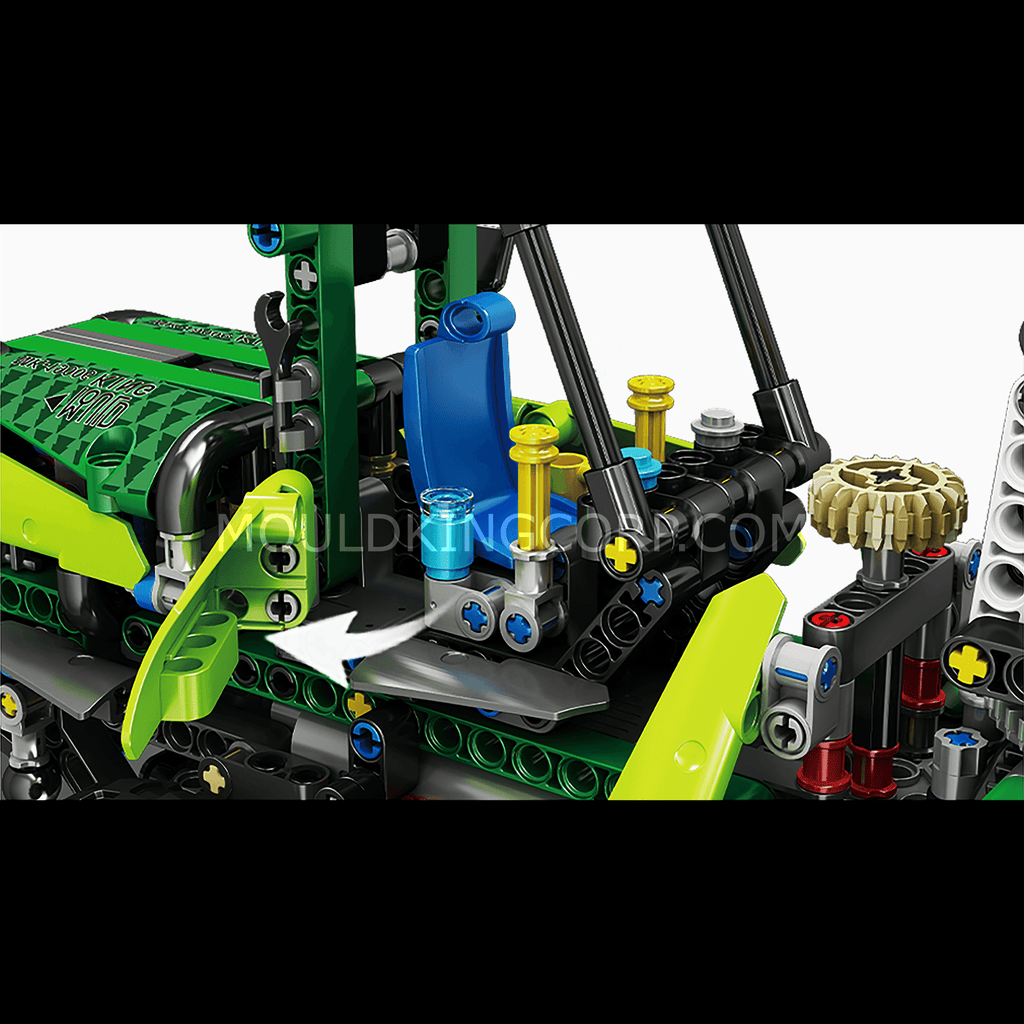 19006 Pneumatic Logging Truck Building Set | 938 Pcs - Image 2 of 6 | TheBrickTube