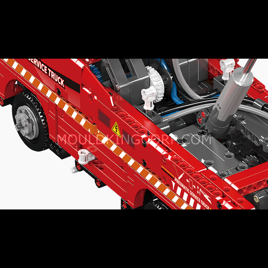 19017 Scania Pneumatic Rescue Truck Building Set | 1,653 Pcs - Image 4 of 6 | TheBrickTube