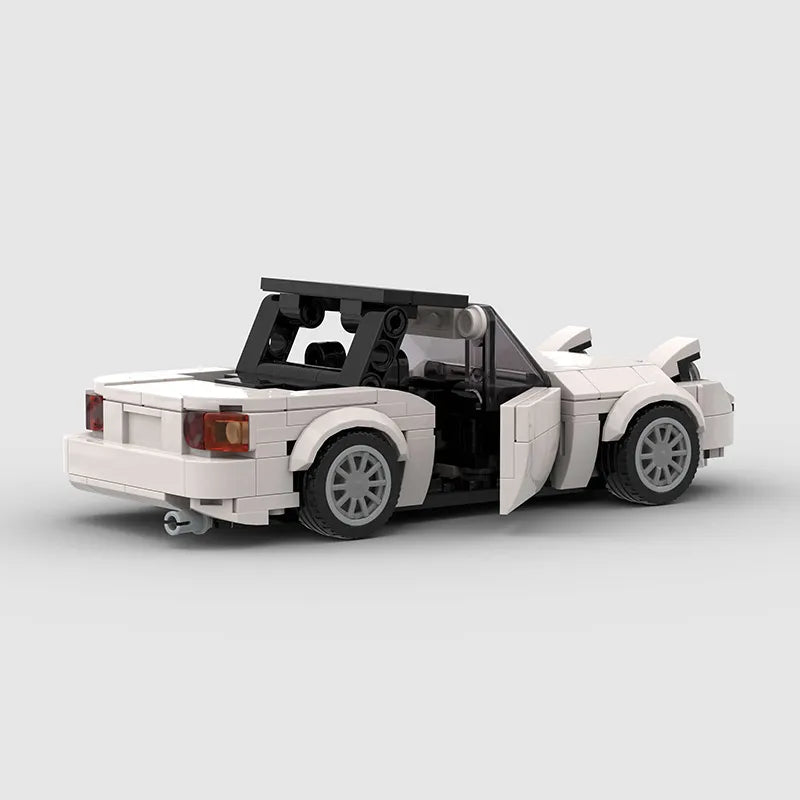 Mazda MX5 NA/Miata White brick model - rear angle view - TheBrickTube